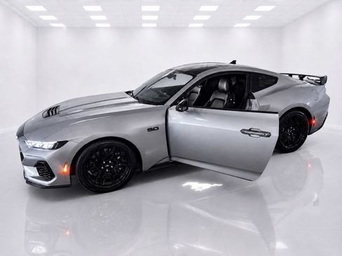 Used 2024 Ford Mustang GT Premium w/ GT Performance Package RWD image 34