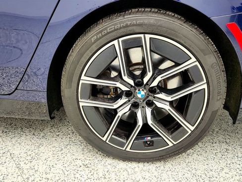 Used 2023 BMW 760i xDrive image 9