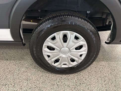 Used 2024 Ford Transit 350 XLT image 27