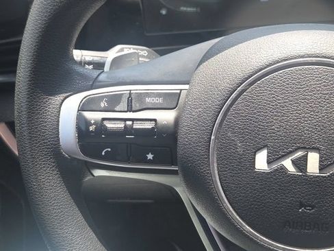 Used 2023 Kia Sportage LX AWD/4WD image 35