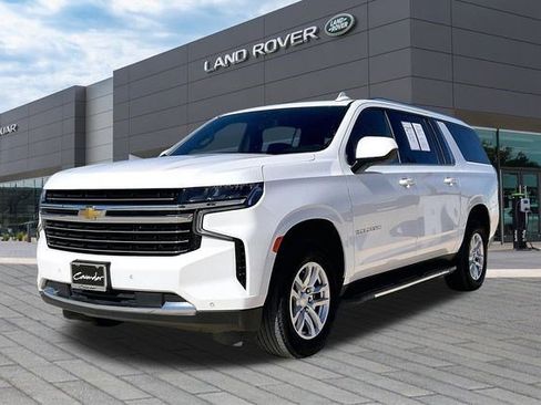 Used 2024 Chevrolet Suburban LT image 1
