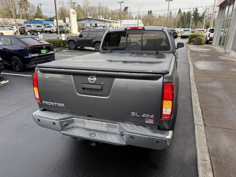 Used 2016 Nissan Frontier SL image 11