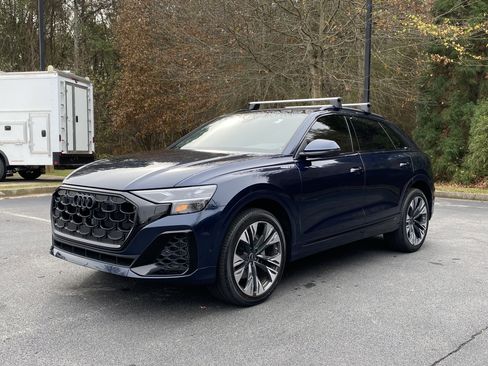 Used 2025 Audi Q8 Premium Plus image 5