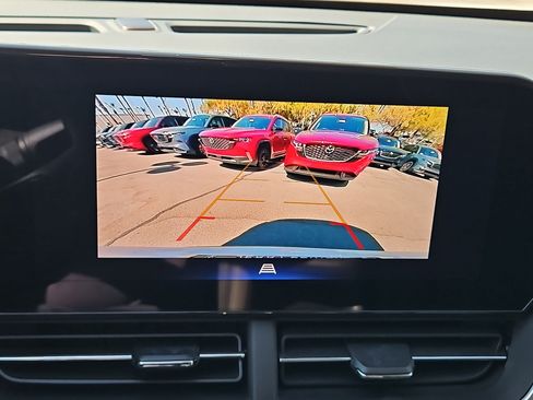 Used 2024 Chevrolet Trax ACTIV w/ Driver Confidence Package FWD image 19