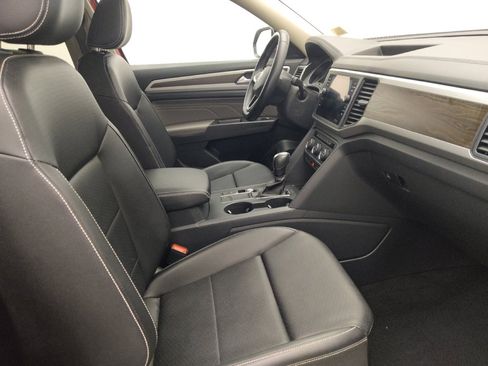 Used 2021 Volkswagen Atlas SE w/ Panoramic Sunroof Package FWD image 21