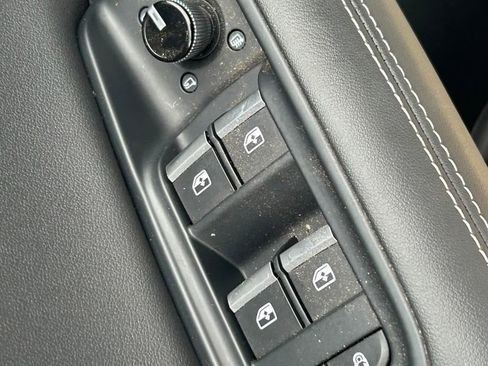 Used 2023 Audi Q8 Premium Plus w/ Premium Plus Package image 24