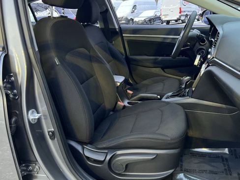 Used 2019 Hyundai Elantra SEL w/ Cargo Package image 25