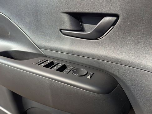 New 2026 Hyundai Kona SE FWD image 14