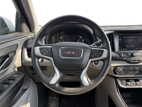 Used 2024 GMC Terrain SLE image 11