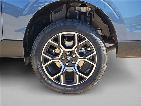 New 2026 Ford Maverick Lariat w/ 4K Tow Package image 10