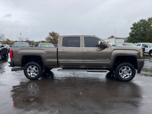 Used 2015 GMC Sierra 3500 Denali image 6