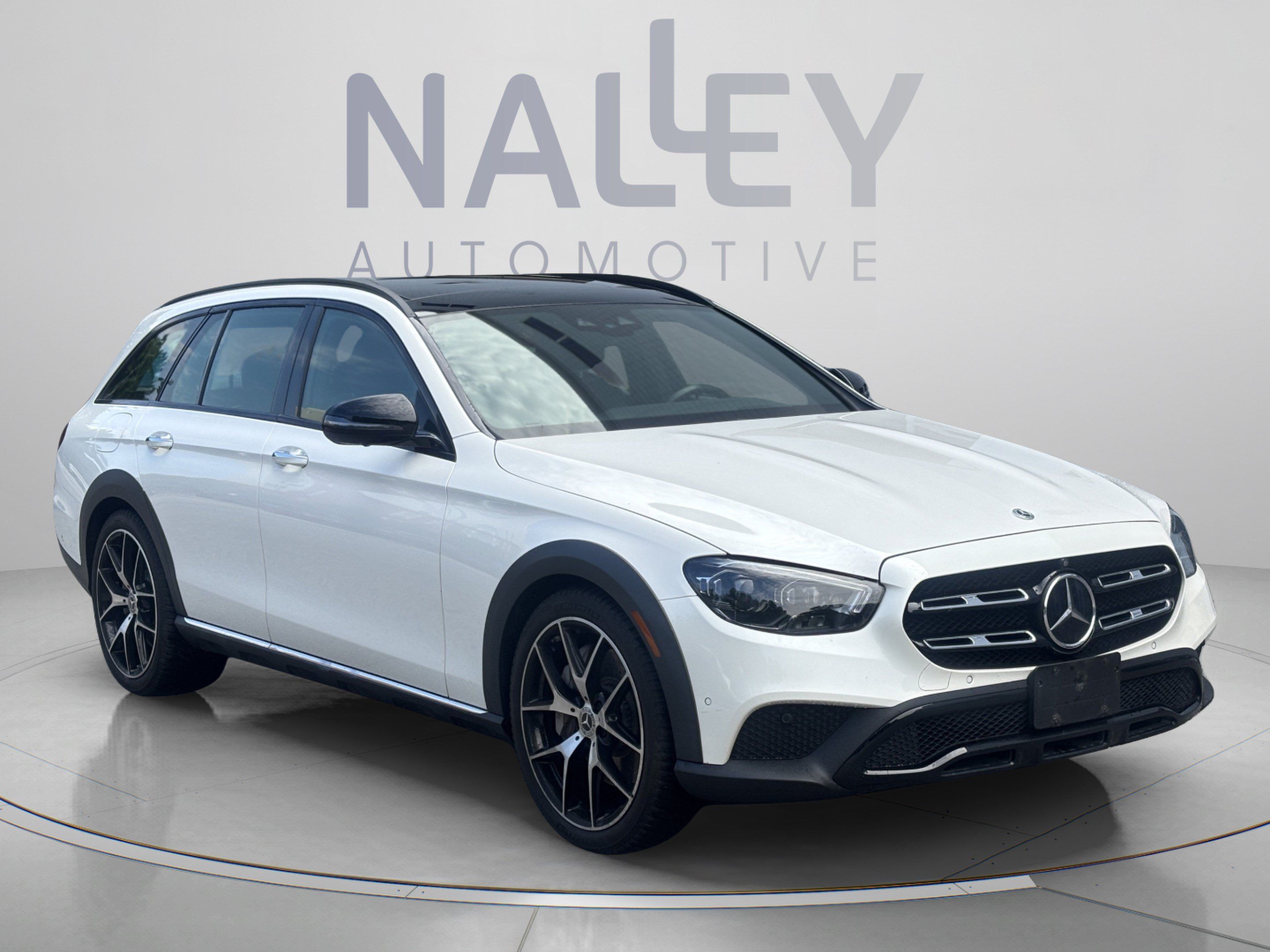 Used 2022 Mercedes-Benz E 450 4MATIC All-Terrain Wagon image 5