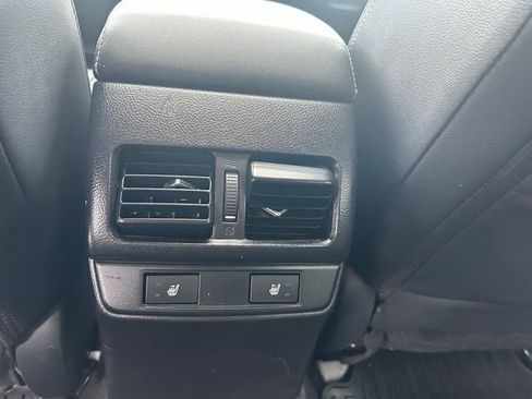 Used 2017 Subaru Outback 2.5i Limited AWD/4WD image 21
