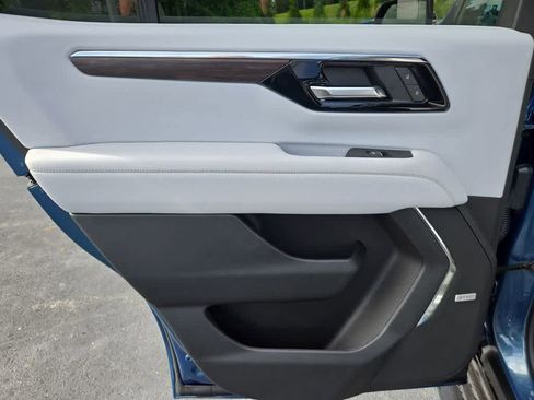 New 2025 Chevrolet Tahoe Premier image 35