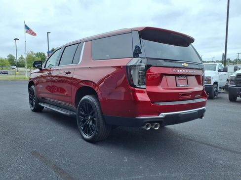 New 2025 Chevrolet Suburban Premier w/ Sun And Tow Package image 4