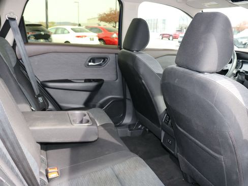 Used 2023 Nissan Rogue SV AWD/4WD image 23