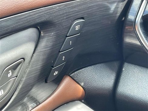 Used 2019 Chevrolet Traverse High Country image 24