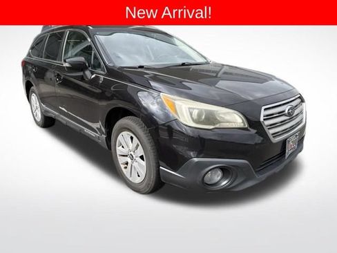 Used 2017 Subaru Outback 2.5i Premium AWD/4WD image 1
