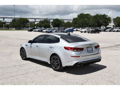 Used 2020 Kia Optima SE FWD image 5