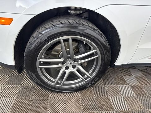 Used 2020 Porsche Macan AWD/4WD image 29