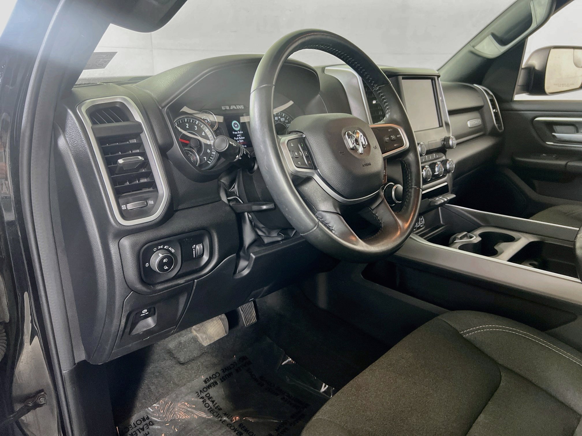 Used 2023 RAM 1500 Big Horn AWD/4WD image 9