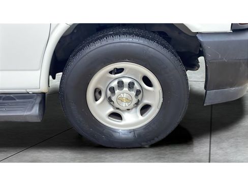 Used 2023 Chevrolet Express 3500 LS RWD image 19