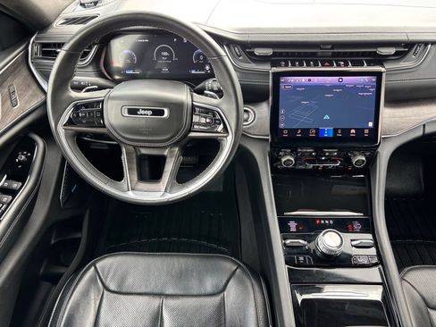 Used 2024 Jeep Grand Cherokee Overland w/ Trailer Tow Package image 13