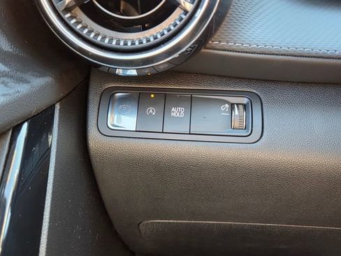 Used 2025 Chevrolet Equinox LT image 33