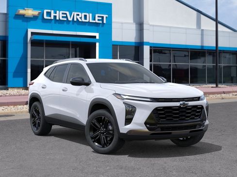 New 2026 Chevrolet Trax ACTIV FWD image 7