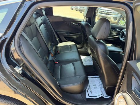 Used 2021 Chevrolet Malibu Premier FWD image 34