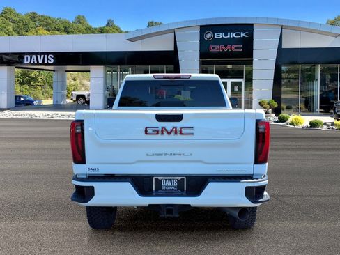 Used 2024 GMC Sierra 2500 Denali w/ Denali Reserve Package AWD/4WD image 3