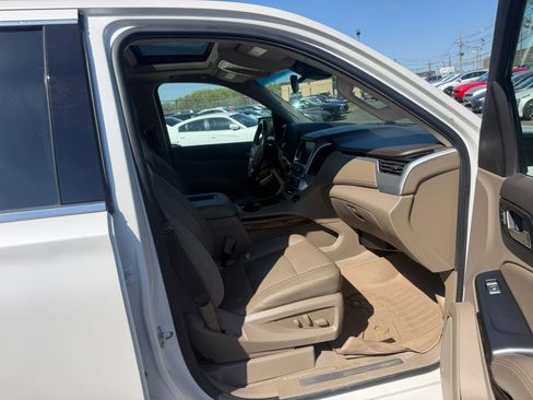 Used 2019 GMC Yukon SLT w/ Open Road Package AWD/4WD image 23