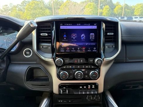 Used 2019 RAM 3500 Laramie RWD image 13