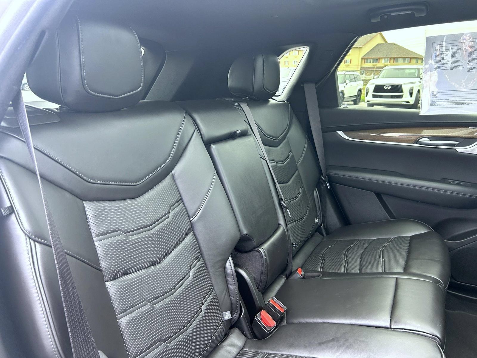 Used 2020 Cadillac XT5 Premium Luxury w/ Platinum Package AWD/4WD image 20