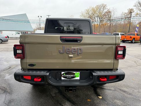 Used 2020 Jeep Gladiator Rubicon image 4