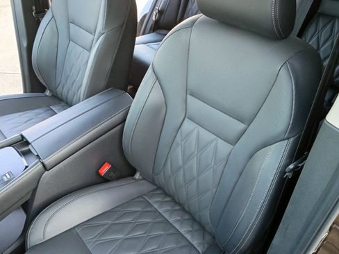 Used 2024 Nissan Rogue Platinum FWD image 30