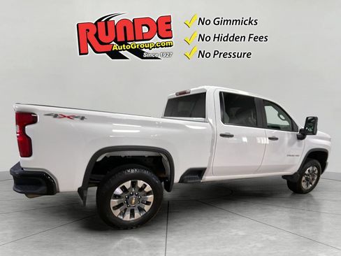 Used 2024 Chevrolet Silverado 2500 Custom w/ Custom Value Package AWD/4WD image 6