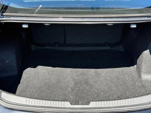 Used 2024 Chevrolet Malibu LT FWD image 5