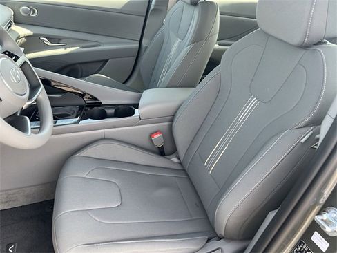 New 2026 Hyundai Elantra Blue image 24