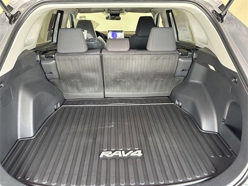 Used 2025 Toyota RAV4 LE image 25