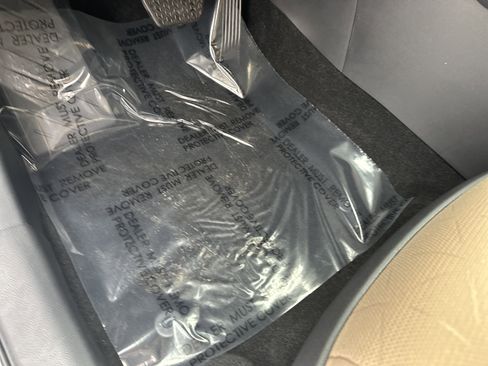 Certified 2025 Toyota RAV4 XLE image 17