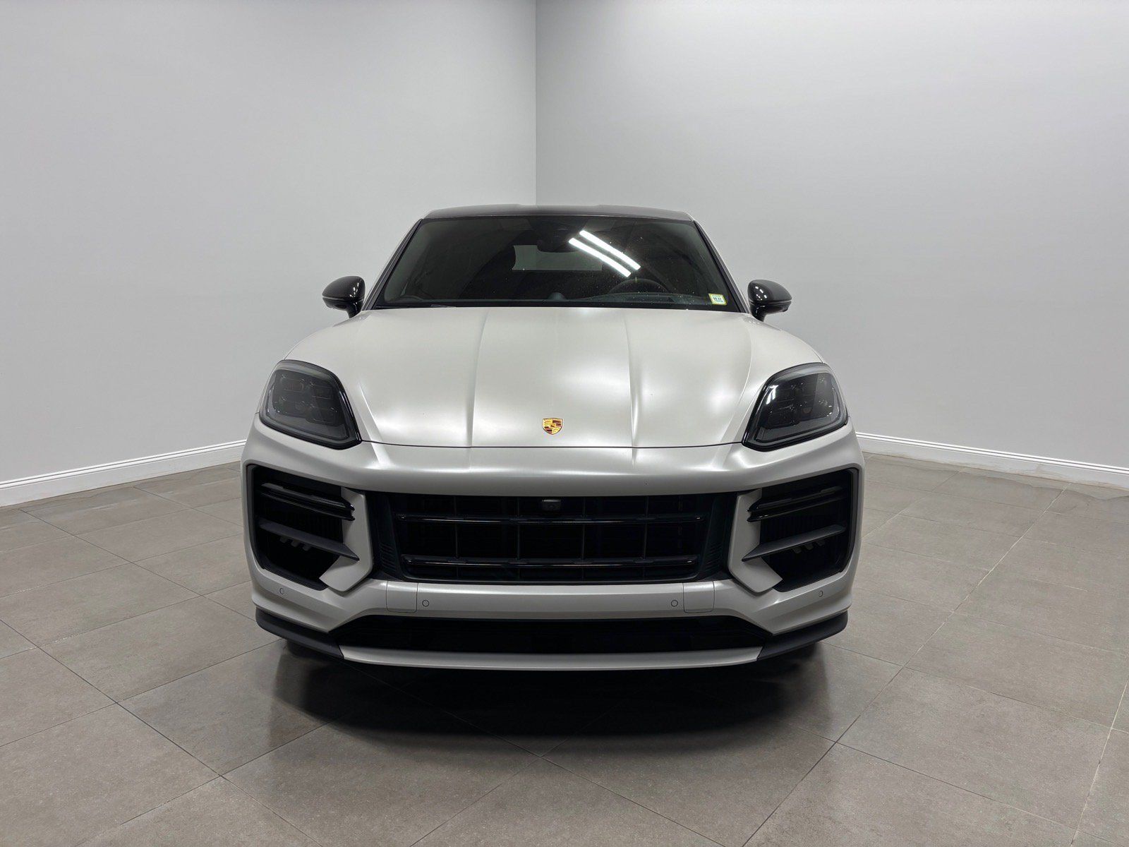 Used 2024 Porsche Cayenne Turbo GT AWD/4WD image 3