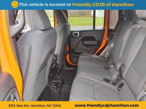 New 2025 Jeep Gladiator Sport image 11