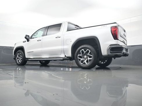 Used 2024 GMC Sierra 1500 SLT w/ SLT Premium Plus Package AWD/4WD image 27