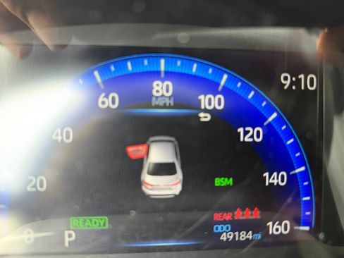 Used 2021 Toyota Corolla LE FWD image 20