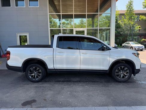 Used 2022 Honda Ridgeline Sport image 6