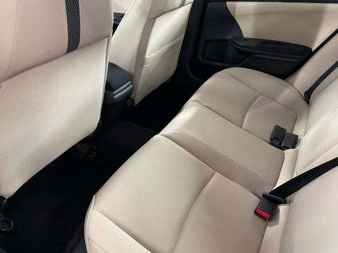 Used 2016 Honda Civic EX image 4