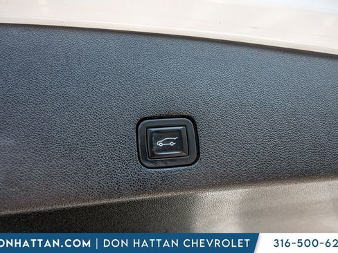 Used 2021 Cadillac XT6 Premium Luxury w/ LPO, Floor Liner Package AWD/4WD image 31