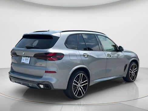 New 2026 BMW X5 xDrive40i w/ M Sport Package AWD/4WD image 5