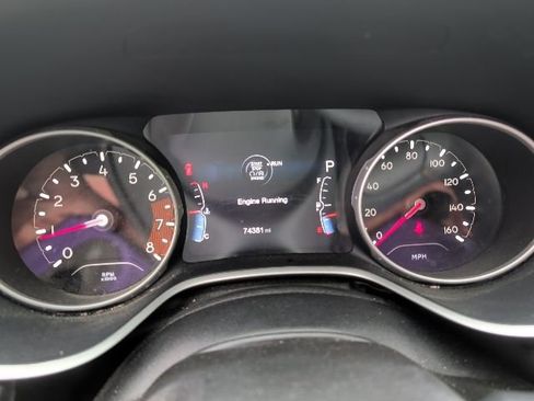 Used 2017 Jeep Compass Latitude w/ Popular Equipment Group AWD/4WD image 14